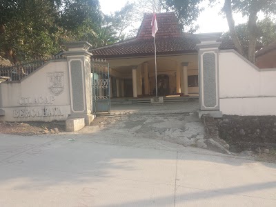 Photos of Lapangan Dana Saputra