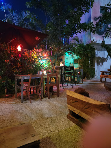Cafeina Bistro - Thumbnail