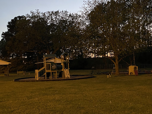 Earl Walking Park - Thumbnail
