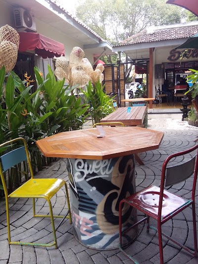 Photos of The Kresna Hotel