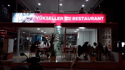 Yükseller Kırmızı Beyaz Restaurant