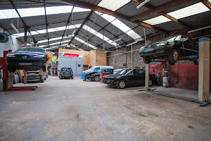 Photo n°1 de GARAGE SAINT MARTIN à Condé-en-Normandie (Garage automobile)