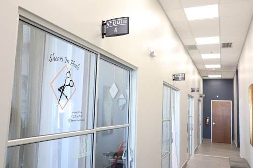 Salon 180 Midlothian - Thumbnail