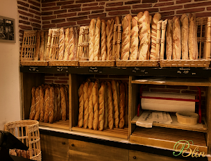 Photo n°23 de Boulangerie Pâtisserie - Philippe BLIN - Maître Artisan à Sully-sur-Loire (Snack)