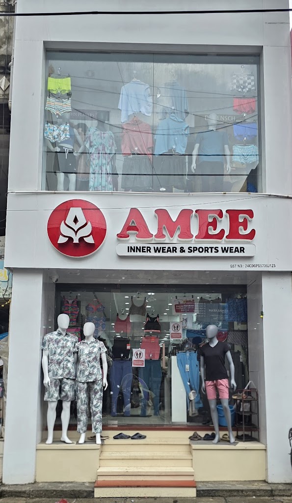 Amee Innerwear Sportswear For Men And Women