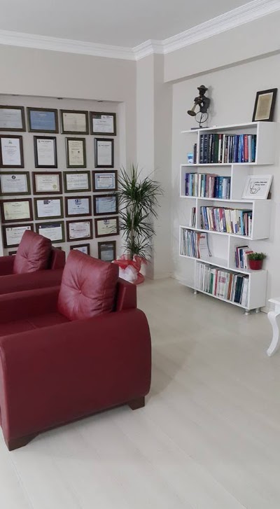 Photos of Dr Ebru Parlayan
