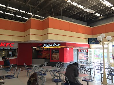 Photos of Pizza Hut Alfredo Del Mazo