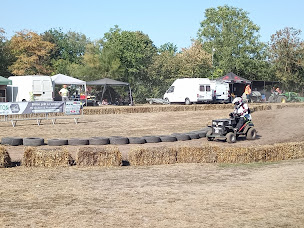 Photo n°27 de Camping municipal de Morée à Morée (Terrain de camping)