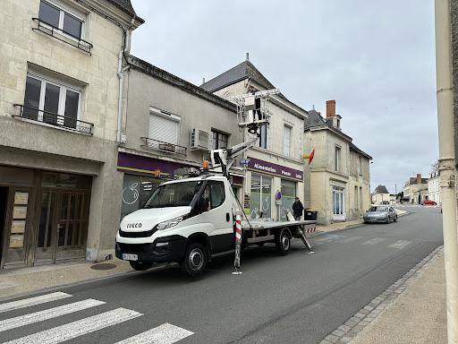 Photo de RG renov couvreur zingueur nettoyage toiture Poitiers à Saint-Benoît (86280)