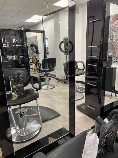 PENZONE Salon German Village - Thumbnail