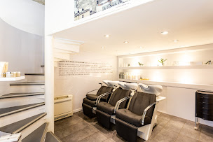 Photo n°23 de Le Salon Coiffure & Beauté - coiffeur Bayonne à Bayonne (Magasin de cosmétiques)