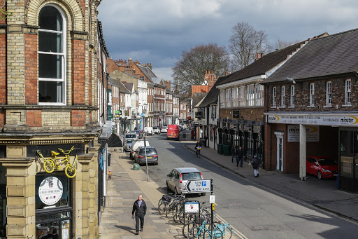Minster Self Drive - Visual
