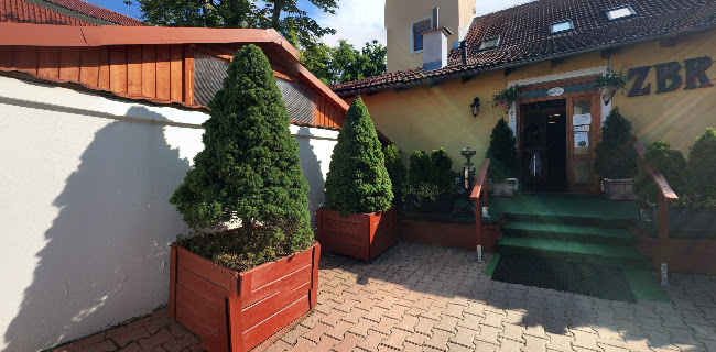 Recenzie Zbrojnica v Banská Bystrica - Reštaurácia