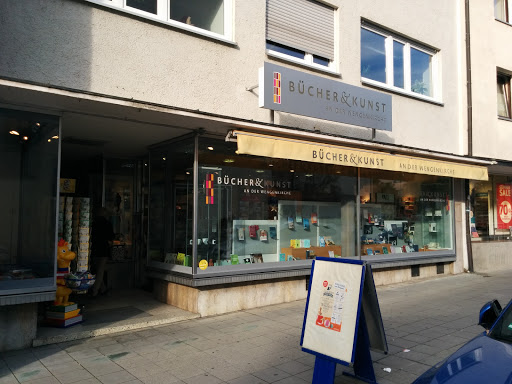 Bücher & Kunst an der Wengenkirche