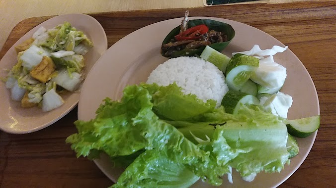 Warung Nasi Ampera, Author: Roni Kristiawan