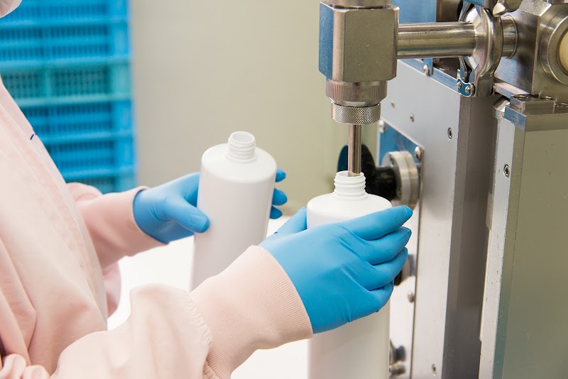 サンブルームコスメ株式会社 工場