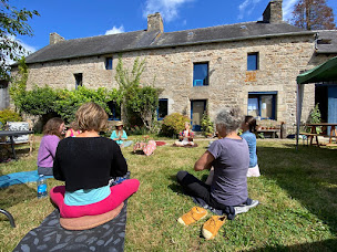 Photo n°2 de Centre de Yoga Maison Shanti– Elodie CARLO CAMAR, Sophrologie Caycédienne à Ploeuc-L'Hermitage (Praticien en médecine holistique)