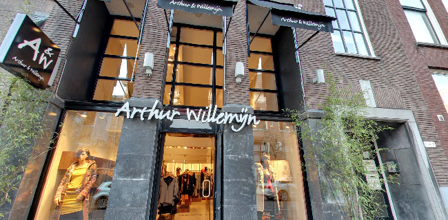 https://www.arthurenwillemijn.nl/?utm_source=gmb&utm_medium=local&utm_campaign=gmb