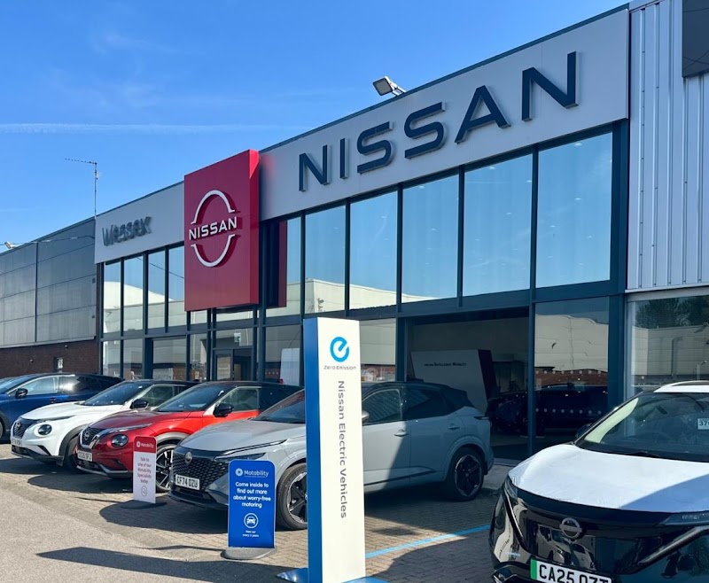 Wessex Garages Nissan Newport photo 3
