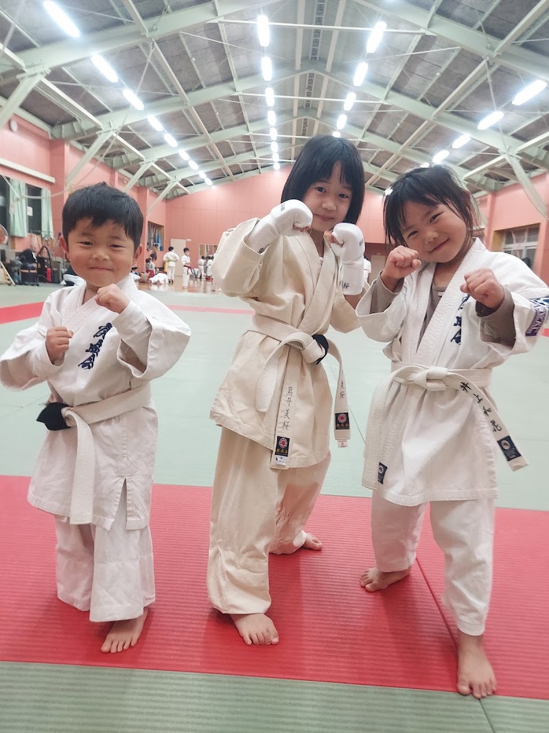 WGKF 実戦護身空手道 究成会