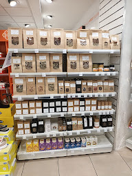 Photo n°3 de Pharmacie Herboristerie Lafayette Hôtel-Dieu à Carpentras (Pharmacie vétérinaire)