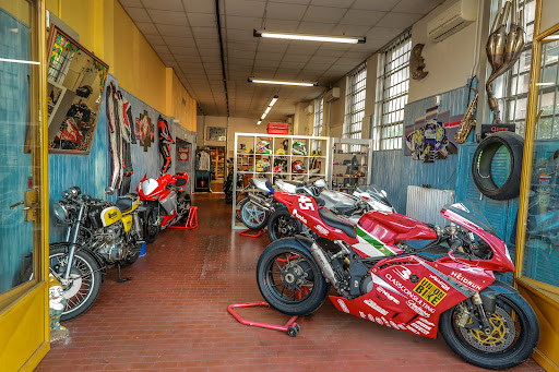 Bonny Garage - Thumbnail