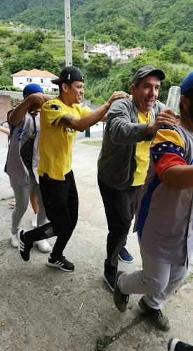 Comentários e avaliações sobre o Campo Municipal Carlos Sé