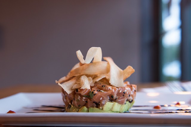Artisan Kitchen & Bar
