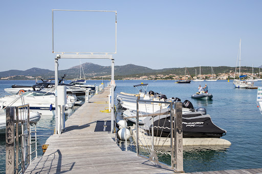 Mare Fun Yachtsupply, Charter & Vanquish Yachts Partner Gallery - Italy