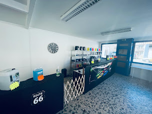 Photo n°1 de ALH MOTORS à Vimoutiers (Magasin de pièces de rechange automobiles)