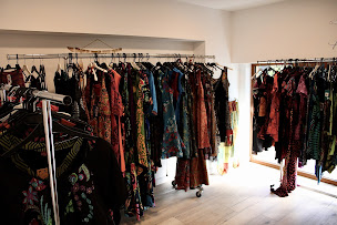 Photo n°1 de Malouna à Mûres (Magasin de vêtements pour femmes)