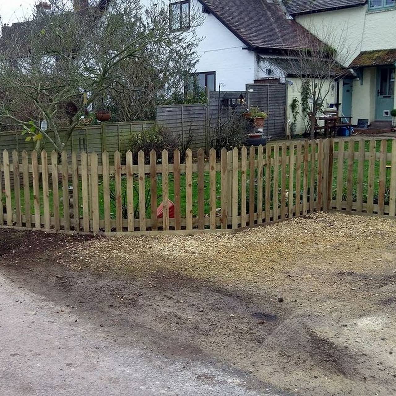 Malvern Fencing Fencing contractor Worcestershire & Herefordshire