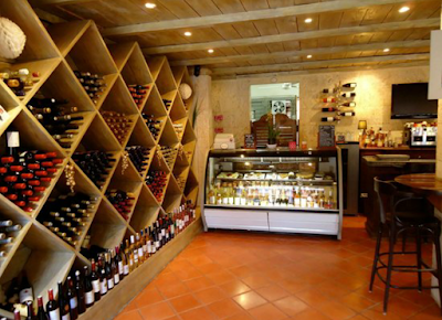 bar