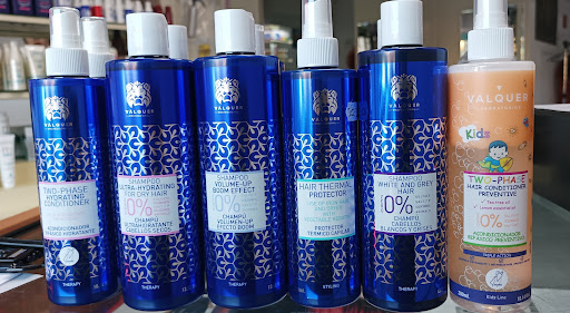 Peluqueria y venta de productos articulos profesionales de peluqueria KM - Thumbnail
