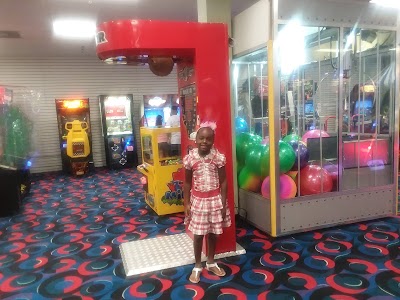 Photos of Lakeshore Mall