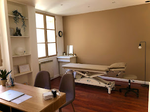 Photo n°3 de GRYNBLAT Sharone - Ostéopathe D.O. - Colombes à Colombes (Ostéopathe)