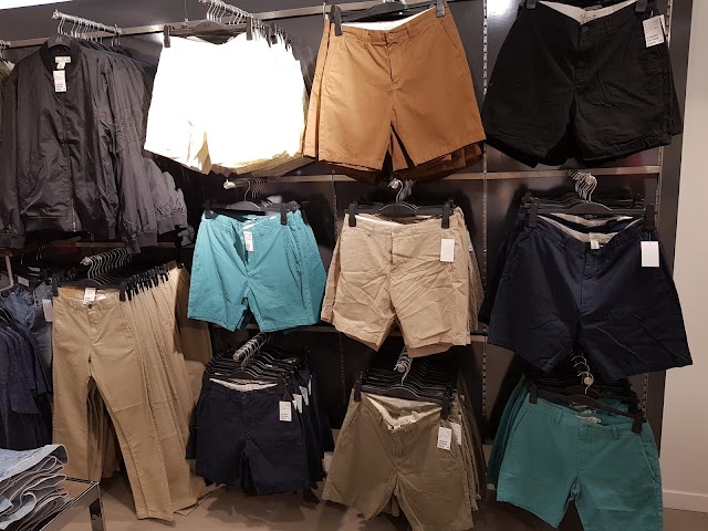 H&M