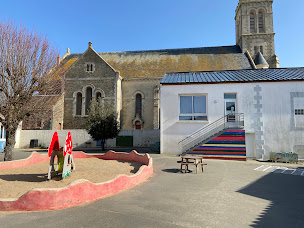 Photo n°3 de Ecole Privée Sainte Croix Saint Gilles Croix de Vie à Saint-Gilles-Croix-de-Vie (École privée)