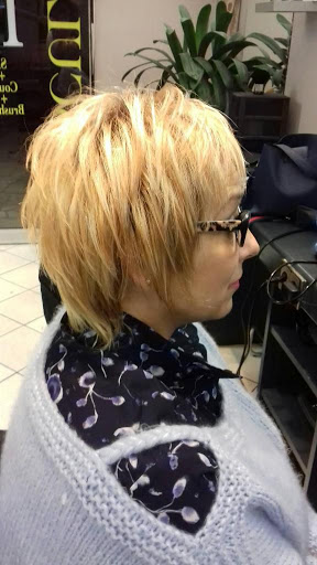 Photo de Art &amp; Beauté Airvault coiffeur créateur à Airvault (79600)