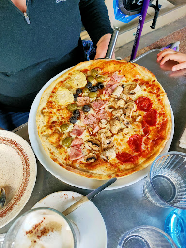 Gerardo's - Visual