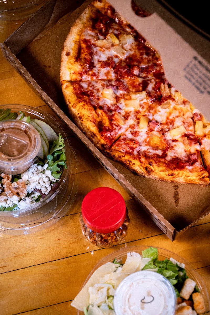 The Lucky Slice - Federal — photo 5