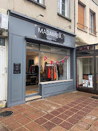 Photo n°3 de Madame A. à Vendôme (Magasin de vêtements pour femmes)