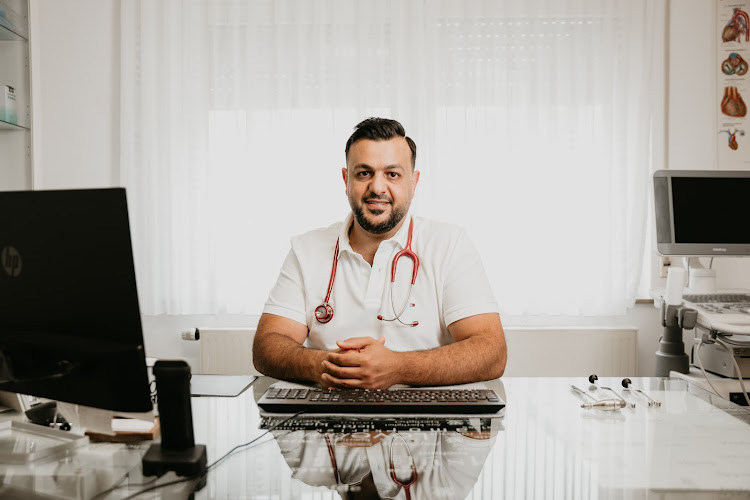 Medpoint-Hamshow Dr. Ahmed Hamshow