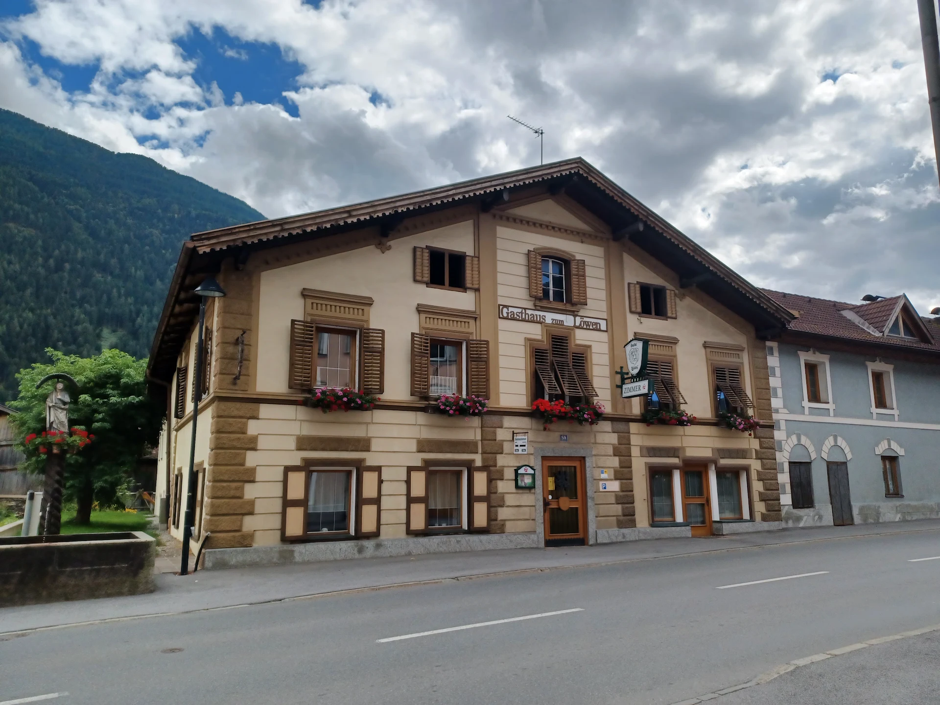 Gasthof L枚wen / Hotel Garni L枚wen
