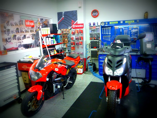 Αγίας Παρασκευής 15, Ελληνικό 167 77