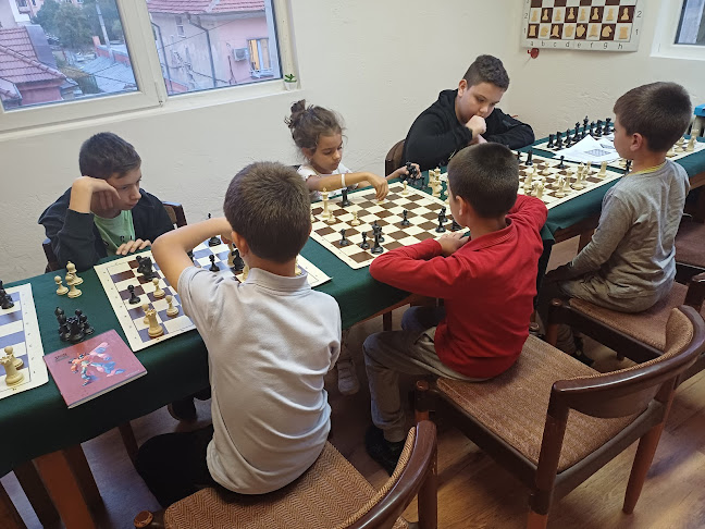 Opinii despre Военен клуб în Сливен - Фитнес зала