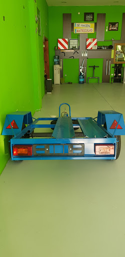 Trailers and Hitches - Thumbnail