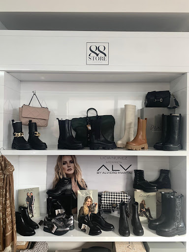 STORE 88 - Visual