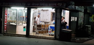 Photos of Shri Guru Sweets