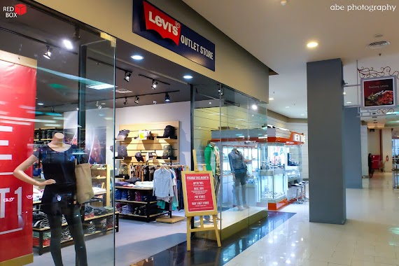 Levi's Outlet Store, Author: Abe Lie